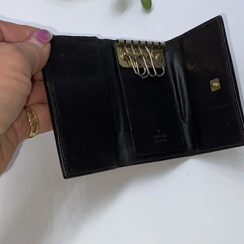 AUTHENTIC GUCCI Web Key Wallet - Picture 5 of 7
